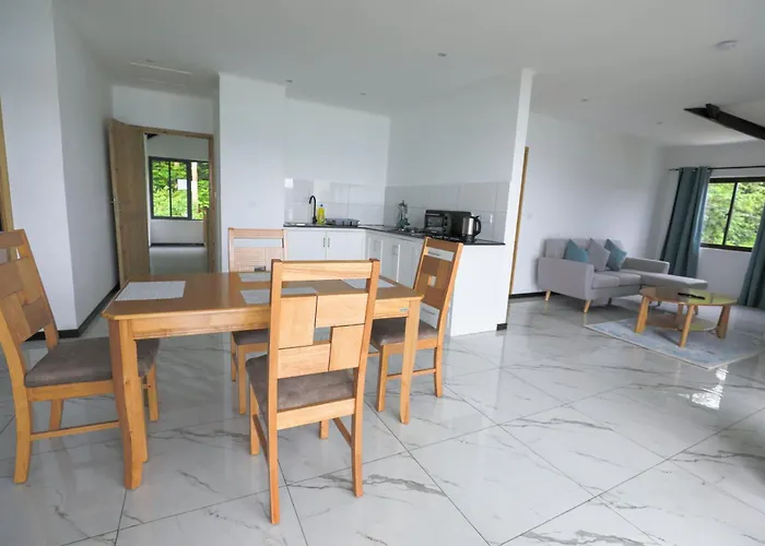 Apartament Jolie View Self Catering