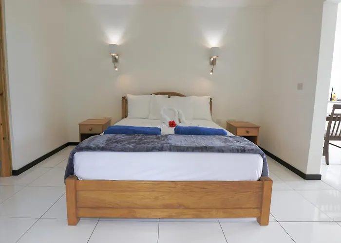 Jolie View Self Catering * Victoria